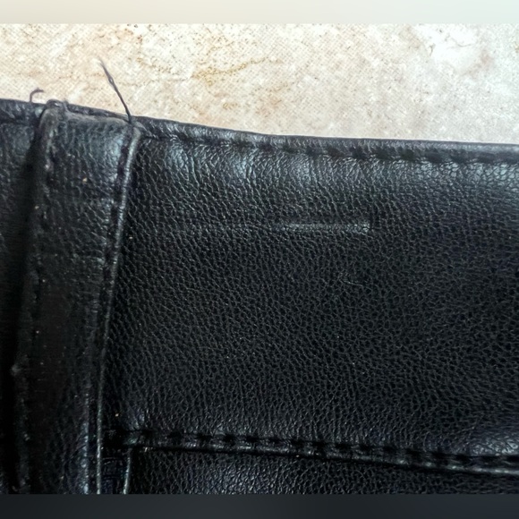 NWOT Zara Faux Leather Mini Skirt in Black - Picture 3 of 6